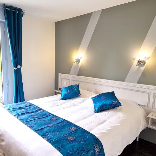 Chambre double confort hostellerie du paon blanc