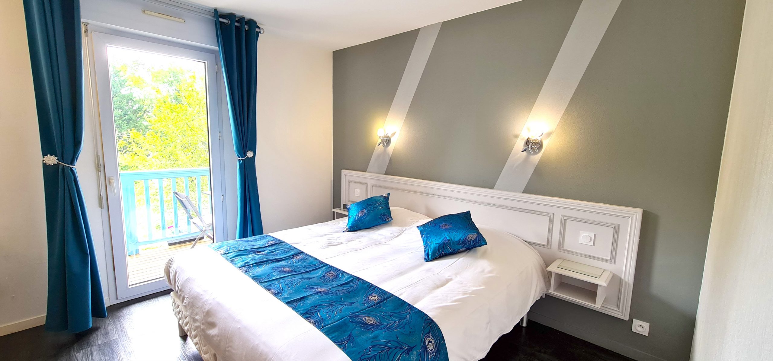 Chambre double confort hostellerie du paon blanc